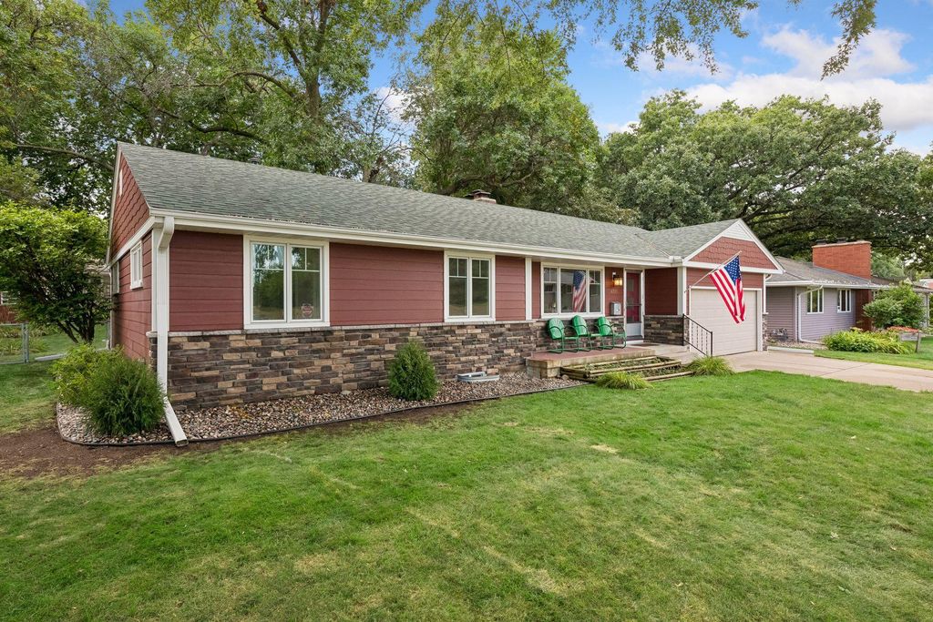 4725 School Road, Edina, MN 55424 — exterior