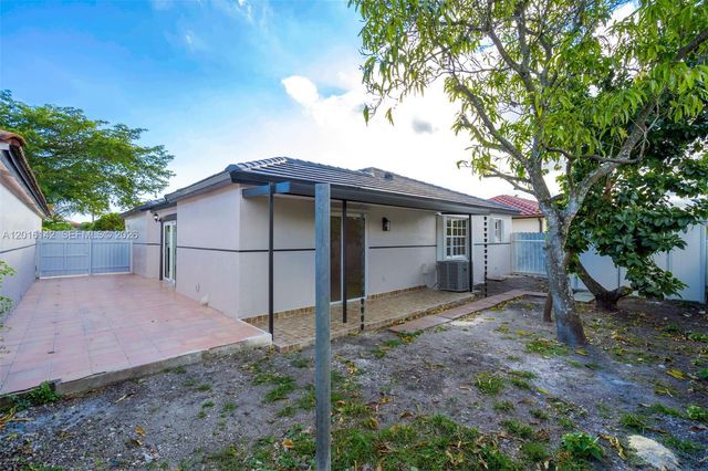14755 SW 82nd Ter, Miami, FL 33193