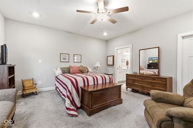 4423 W Preserve Pass, New Palestine, IN 46163