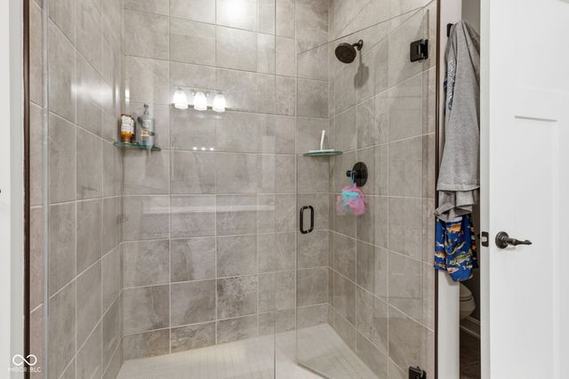 4423 W Preserve Pass, New Palestine, IN 46163