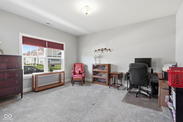 4423 W Preserve Pass, New Palestine, IN 46163