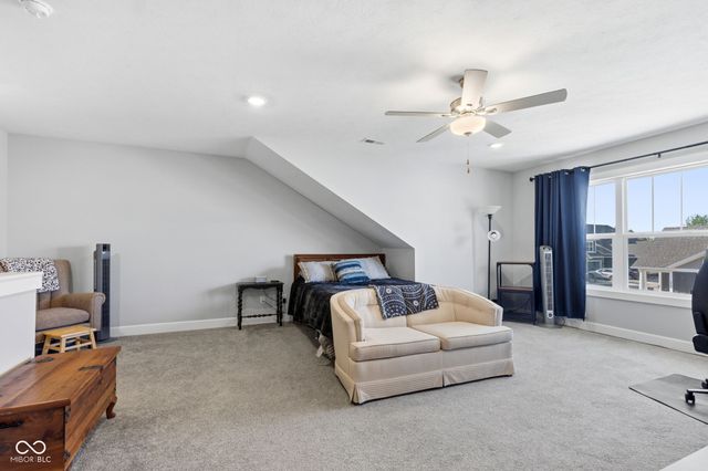 4423 W Preserve Pass, New Palestine, IN 46163