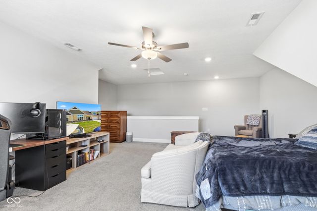 4423 W Preserve Pass, New Palestine, IN 46163
