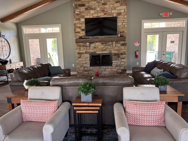 4423 W Preserve Pass, New Palestine, IN 46163