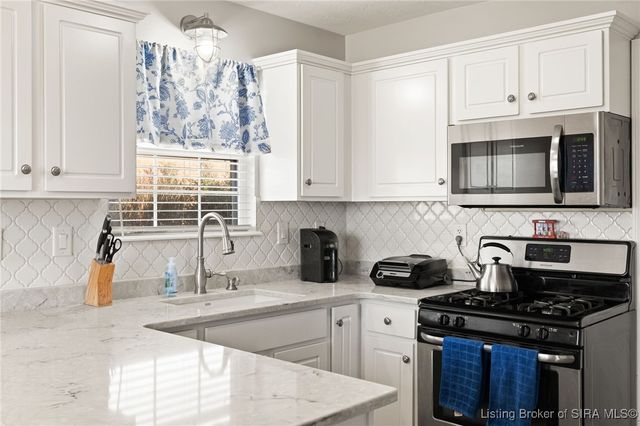 6311 Horizon Way, Charlestown, IN 47111