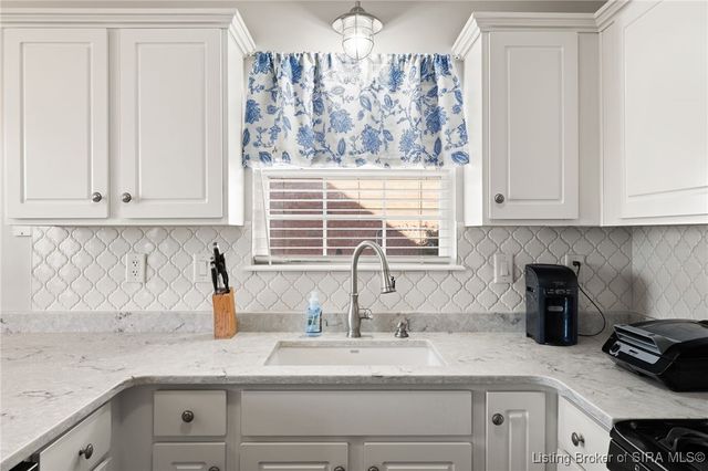 6311 Horizon Way, Charlestown, IN 47111