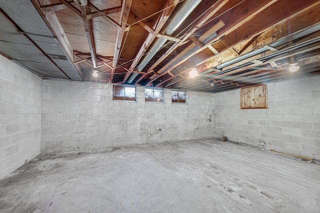 2906 Oriole Trail, Long Beach, IN 46360