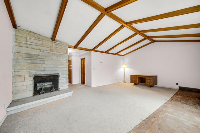 2906 Oriole Trail, Long Beach, IN 46360