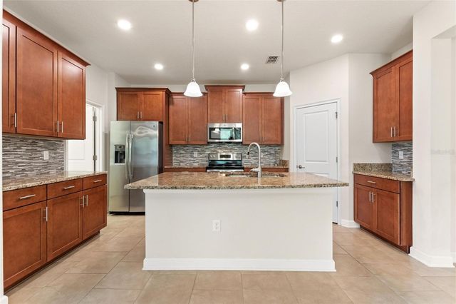 1401 CLUBMAN DRIVE, Davenport, FL 33896