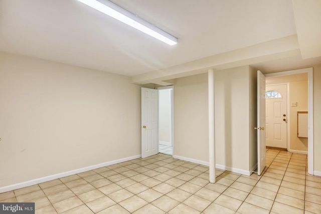 7112 ANNAPOLIS RD, Hyattsville, MD 20784