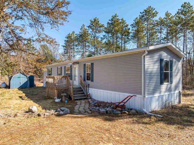 N1120 Deer Run Court, Lyndon Station, WI 53944