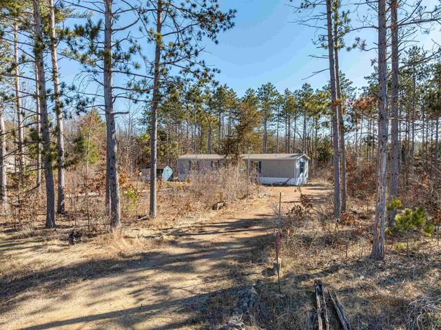 N1120 Deer Run Court, Lyndon Station, WI 53944