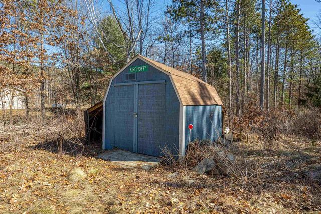 N1120 Deer Run Court, Lyndon Station, WI 53944