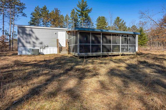 N1120 Deer Run Court, Lyndon Station, WI 53944