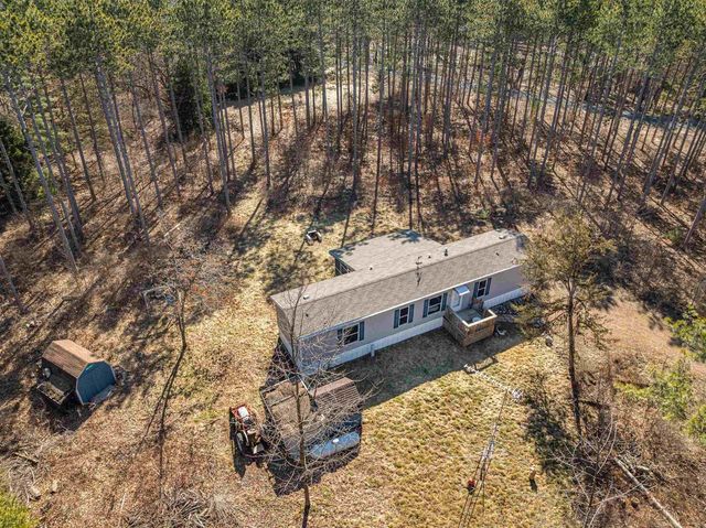 N1120 Deer Run Court, Lyndon Station, WI 53944