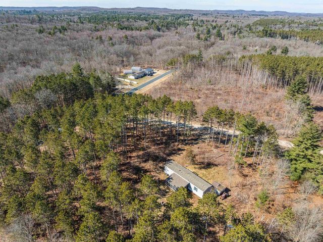 N1120 Deer Run Court, Lyndon Station, WI 53944