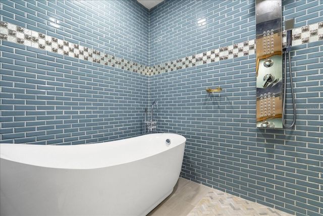 1021 FANTASY DRIVE, Davenport, FL 33896