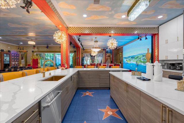 1021 FANTASY DRIVE, Davenport, FL 33896