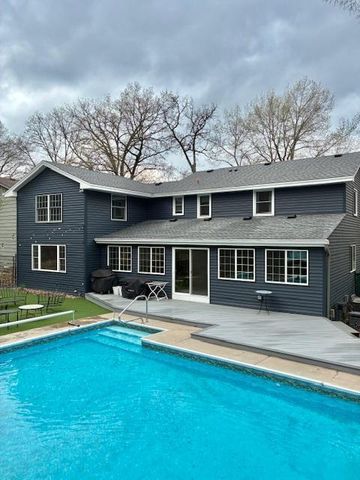 1212 Balsam Trail E, Eagan, MN 55123