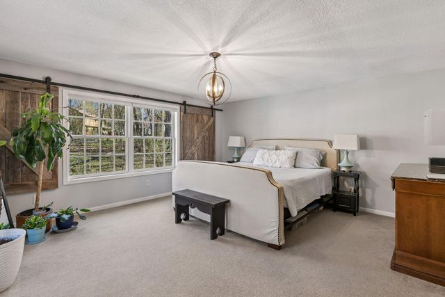 1212 Balsam Trail E, Eagan, MN 55123