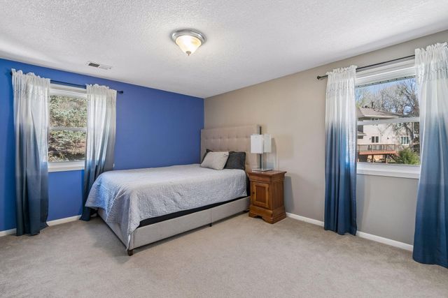 1212 Balsam Trail E, Eagan, MN 55123