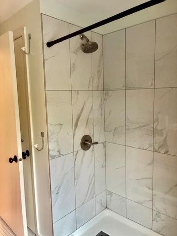 1212 Balsam Trail E, Eagan, MN 55123