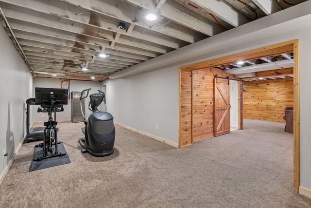 1212 Balsam Trail E, Eagan, MN 55123