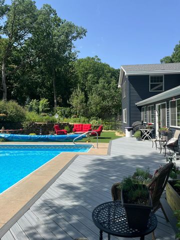 1212 Balsam Trail E, Eagan, MN 55123