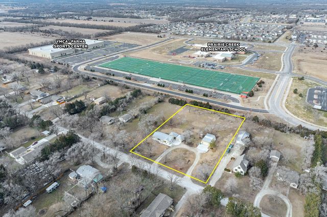 655 S McCandless Rd, Andover, KS 67002