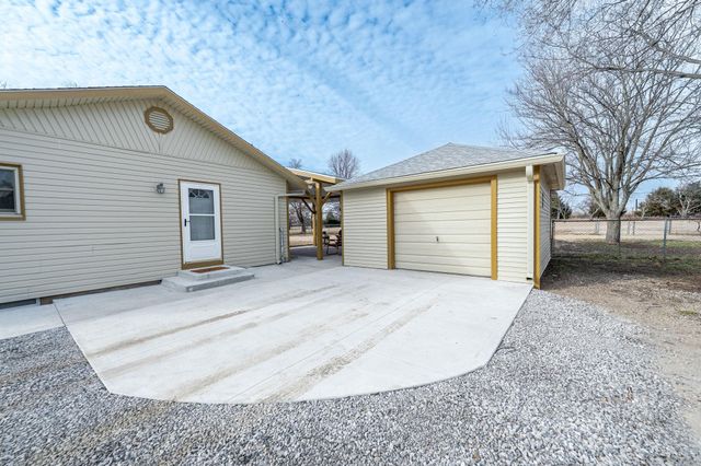 655 S McCandless Rd, Andover, KS 67002