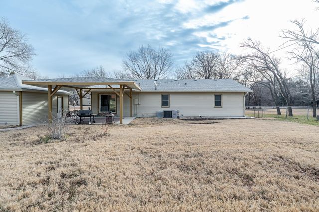 655 S McCandless Rd, Andover, KS 67002