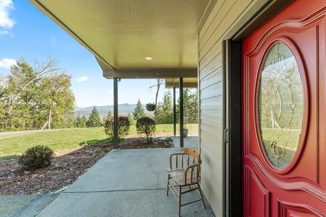 1095 Ingalls Lane, Grants Pass, OR 97527
