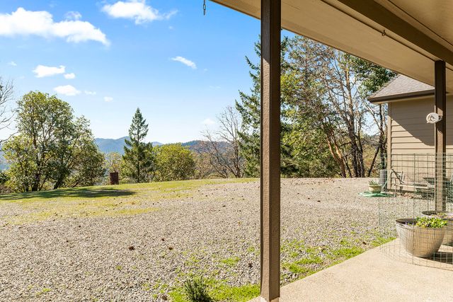 1095 Ingalls Lane, Grants Pass, OR 97527