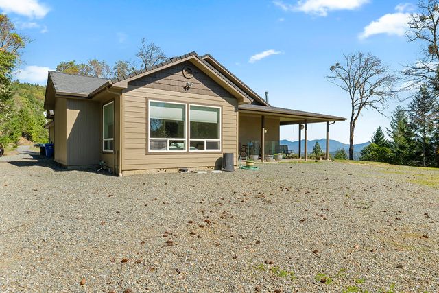 1095 Ingalls Lane, Grants Pass, OR 97527