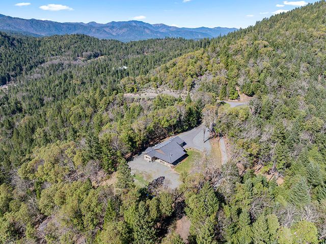 1095 Ingalls Lane, Grants Pass, OR 97527