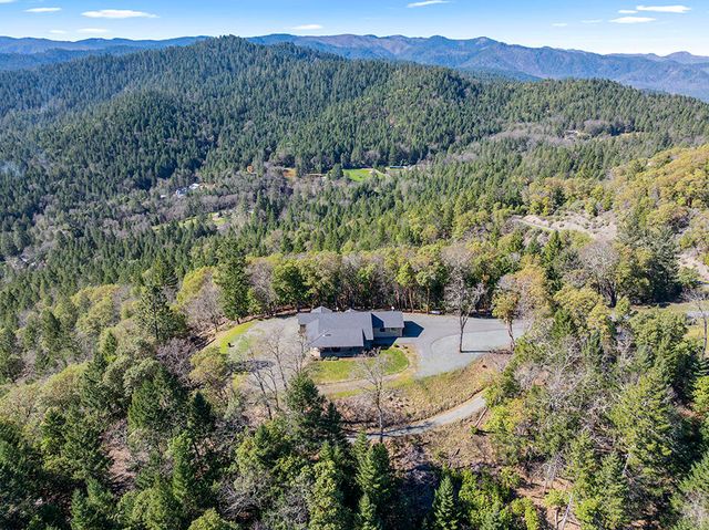 1095 Ingalls Lane, Grants Pass, OR 97527