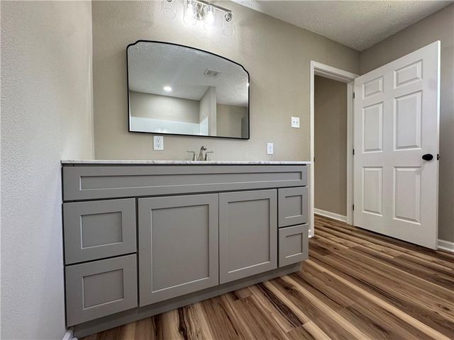 2143 WETTERMARK Street, Alexandria, LA 71301