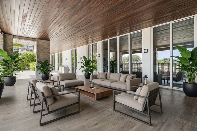 210 SE MIZNER Boulevard 101, Boca Raton, FL 33432