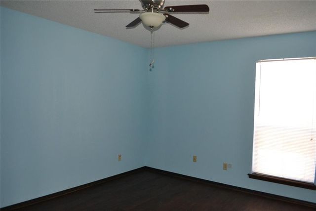 960 Turtle Creek Drive, Choctaw, OK 73020