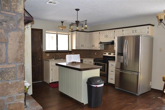 960 Turtle Creek Drive, Choctaw, OK 73020