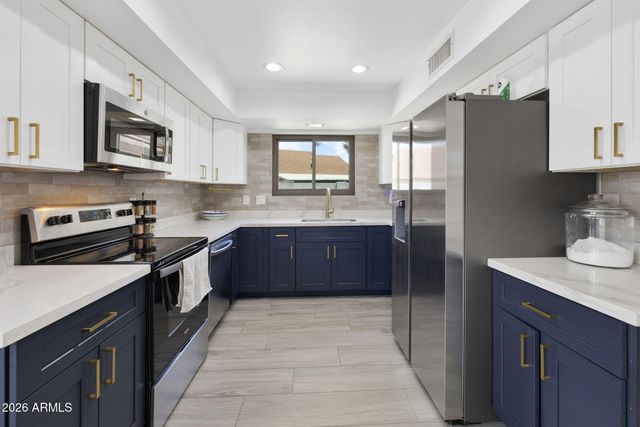 4768 W PIUTE Avenue, Glendale, AZ 85308
