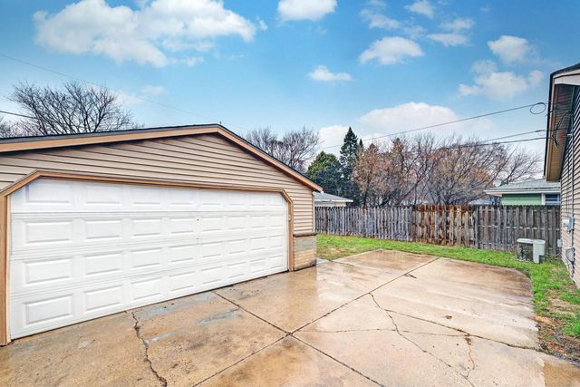 6463 N 55th STREET, Milwaukee, WI 53223