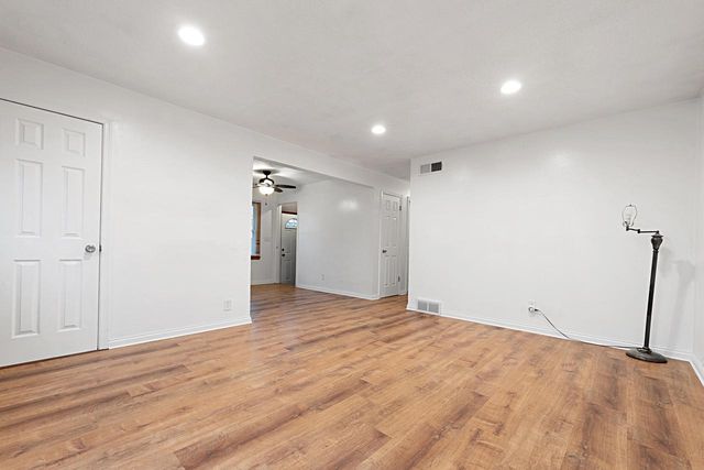 6463 N 55th STREET, Milwaukee, WI 53223