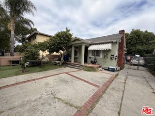 1032 N Ridgewood Place, Los Angeles, CA 90038