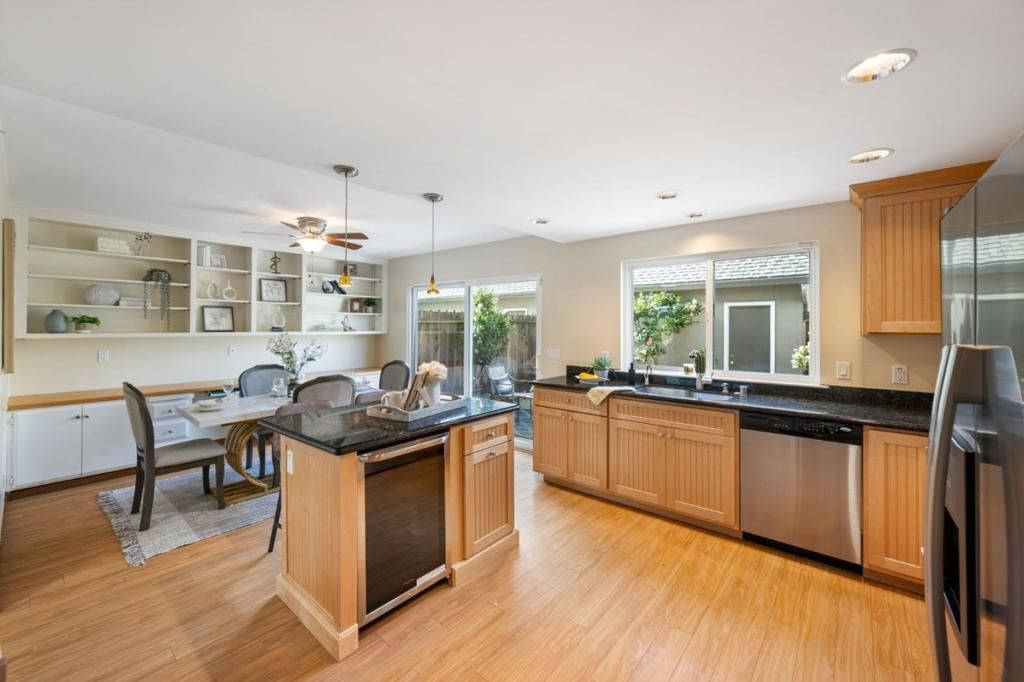 Image 14 of property listing at 1527 Beach Park Boulevard, Foster City, CA 94404