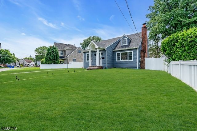 1915 Crescent Pkwy, Linden City, NJ 07036