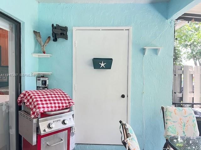 905 NW 107th Ave, Pembroke Pines, FL 33026