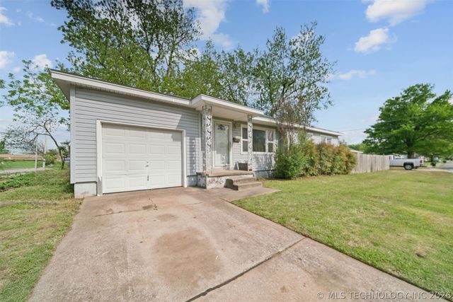 705 N Birch Street, Owasso, OK 74055