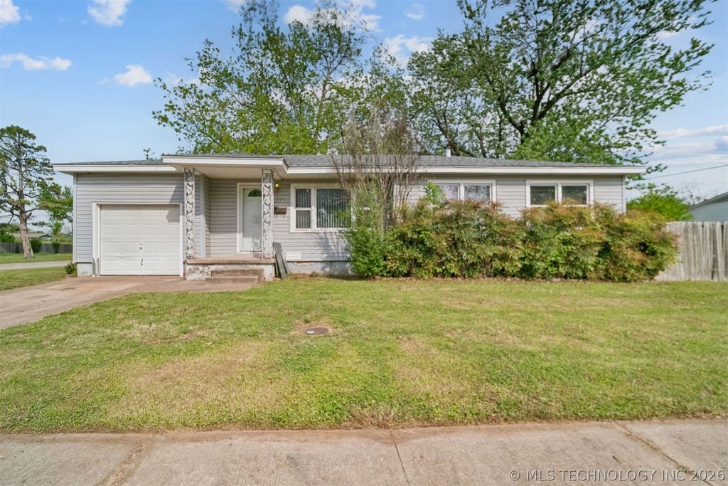 705 N Birch Street, Owasso, OK 74055
