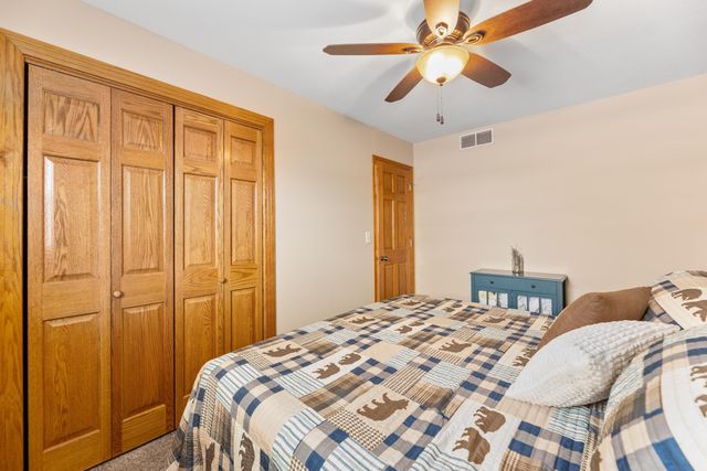 2 Park Rd, Rose Hill, KS 67133